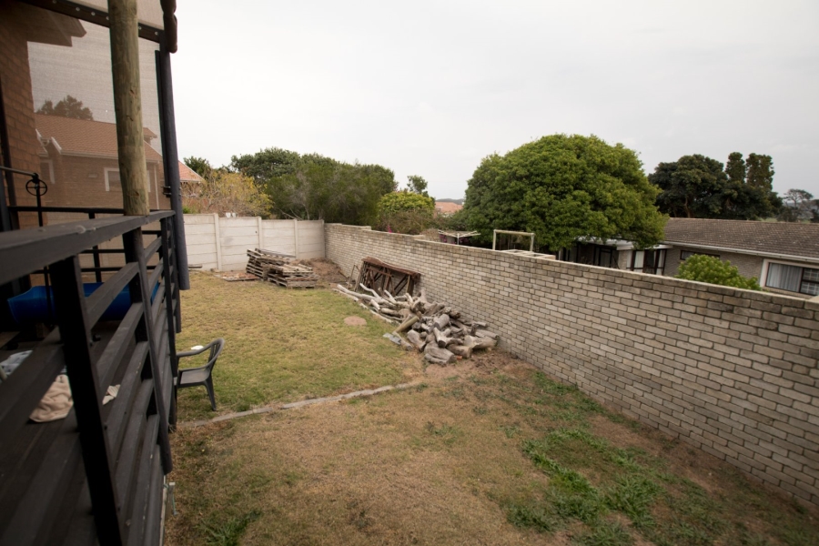 4 Bedroom Property for Sale in Fraaiuitsig Western Cape